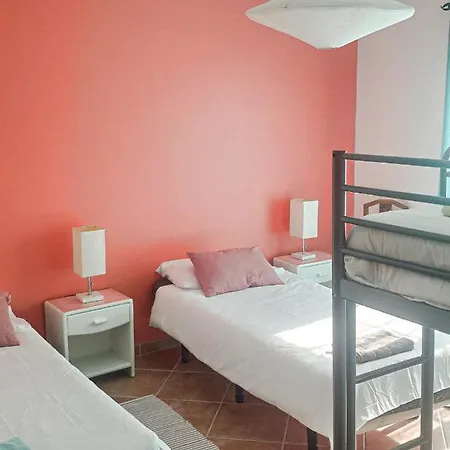 Cloud To Chill Surfhouse Baleal Hostel *