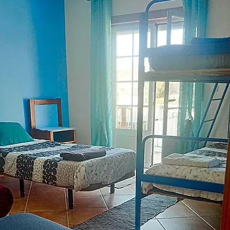 Cloud To Chill Surfhouse Baleal Hostel *