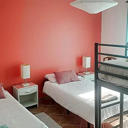 Cloud To Chill Surfhouse Baleal Hostel