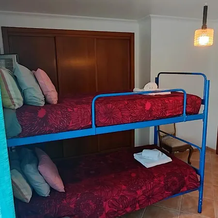 Хостел Cloud To Chill Surfhouse Baleal Феррел