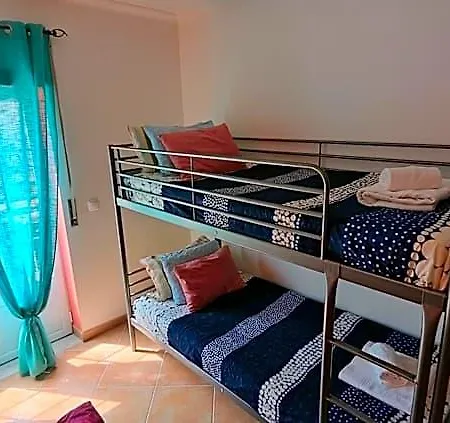 Hostal Cloud To Chill Surfhouse Baleal *
