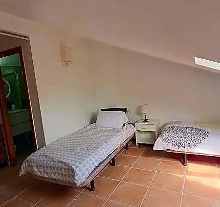 Hostal Cloud To Chill Surfhouse Baleal Ferrel (Leiria)